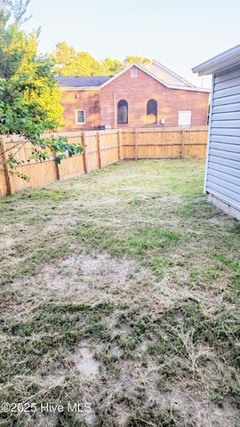 702a Richardson Street # A, Elizabeth City, NC 27909