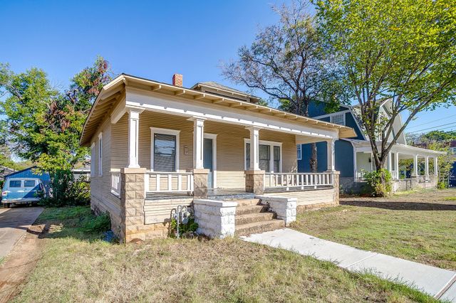 1325 Hurley Avenue, Fort Worth, TX 76104