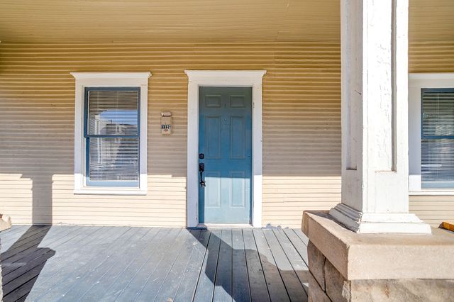 1325 Hurley Avenue, Fort Worth, TX 76104