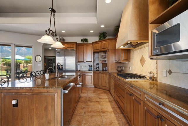 26 Vista Sandia Court, Placitas, NM 87043