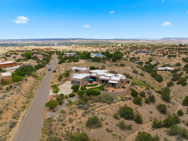 26 Vista Sandia Court, Placitas, NM 87043