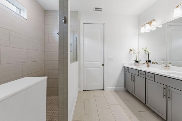 11810 BLUE HILL TRAIL, Bradenton, FL 34211