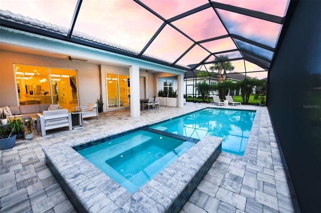 11810 BLUE HILL TRAIL, Bradenton, FL 34211