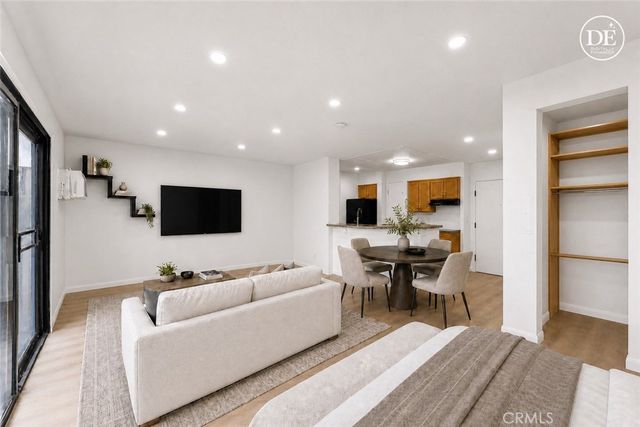 20234 Cantara Street 224, Winnetka, CA 91306
