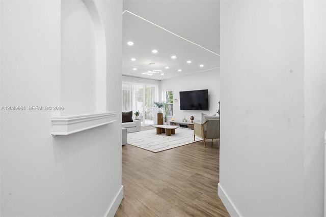 19185 NW 22nd St, Pembroke Pines, FL 33029