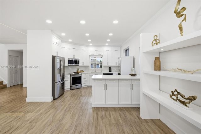 19185 NW 22nd St, Pembroke Pines, FL 33029
