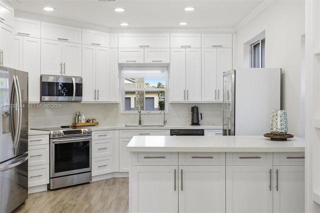 19185 NW 22nd St, Pembroke Pines, FL 33029