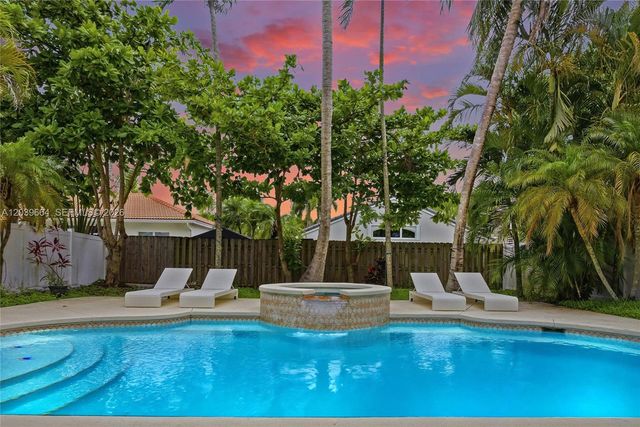 19185 NW 22nd St, Pembroke Pines, FL 33029