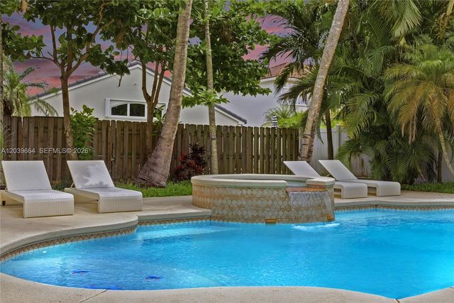 19185 NW 22nd St, Pembroke Pines, FL 33029
