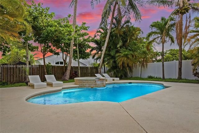 19185 NW 22nd St, Pembroke Pines, FL 33029