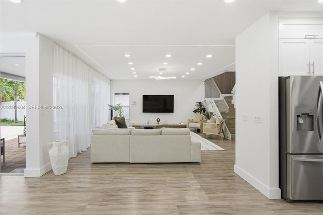 19185 NW 22nd St, Pembroke Pines, FL 33029