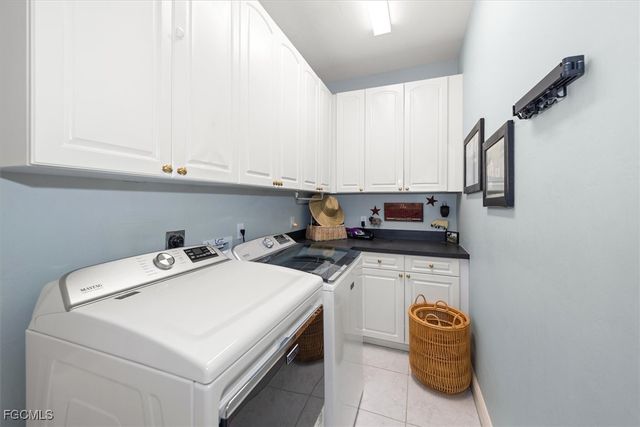 2529 Gleason PKWY, Cape Coral, FL 33914