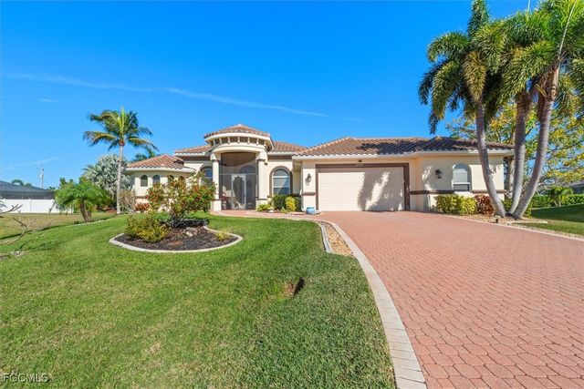2529 Gleason PKWY, Cape Coral, FL 33914