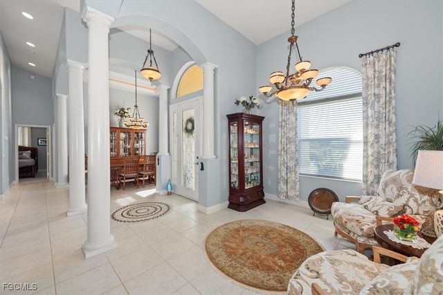 2529 Gleason PKWY, Cape Coral, FL 33914