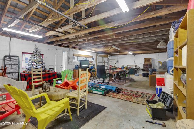 811 Clark Avenue, New Bern, NC 28560