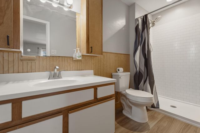 22 E 15th Street, Grove, OK 74344