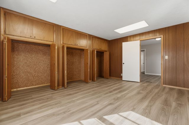 22 E 15th Street, Grove, OK 74344