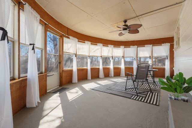 22 E 15th Street, Grove, OK 74344