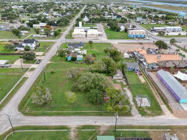 691 Cedar Street S, Matagorda, TX 77414