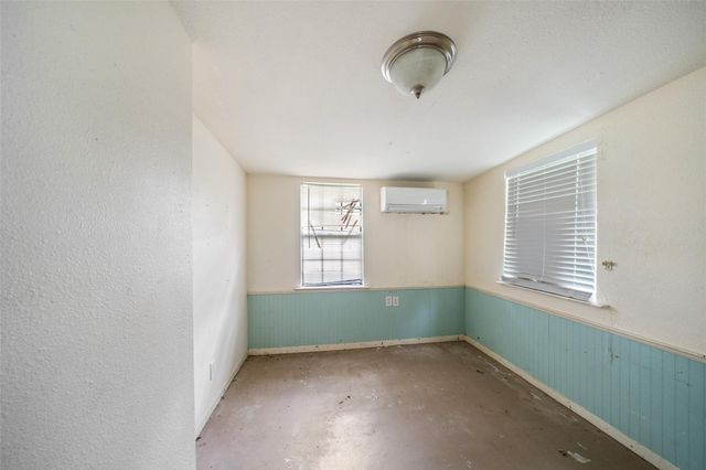 691 Cedar Street S, Matagorda, TX 77414