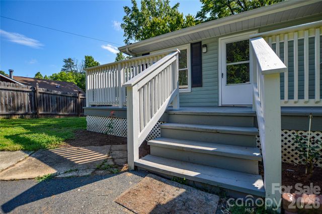 5514 Collins Street, Charlotte, NC 28269