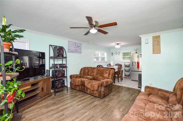 5514 Collins Street, Charlotte, NC 28269
