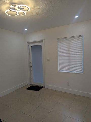 2209 NW 6th Street 1, Fort Lauderdale, FL 33311