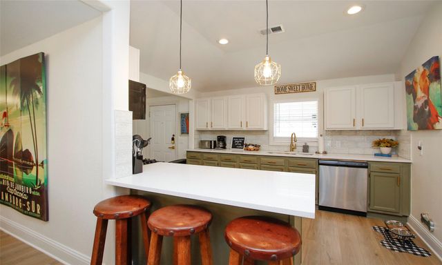 1518 Sabine Street, Houston, TX 77007