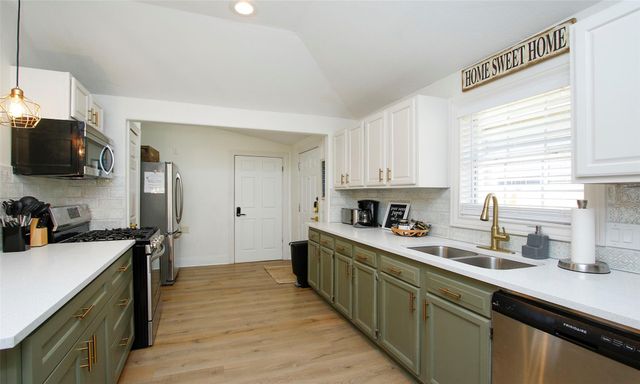1518 Sabine Street, Houston, TX 77007