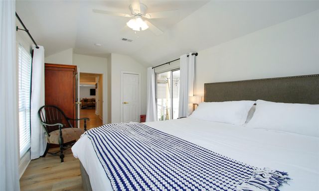 1518 Sabine Street, Houston, TX 77007