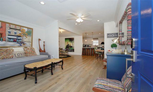1518 Sabine Street, Houston, TX 77007
