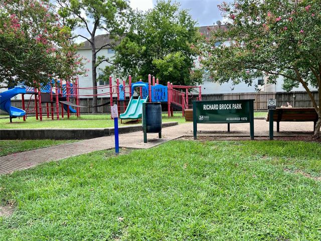 1518 Sabine Street, Houston, TX 77007