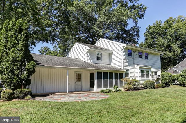417 CANDLEWYCK RD, Camp Hill, PA 17011