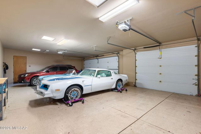 4545 N Black Rock Drive, Tucson, AZ 85750