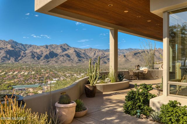 4545 N Black Rock Drive, Tucson, AZ 85750