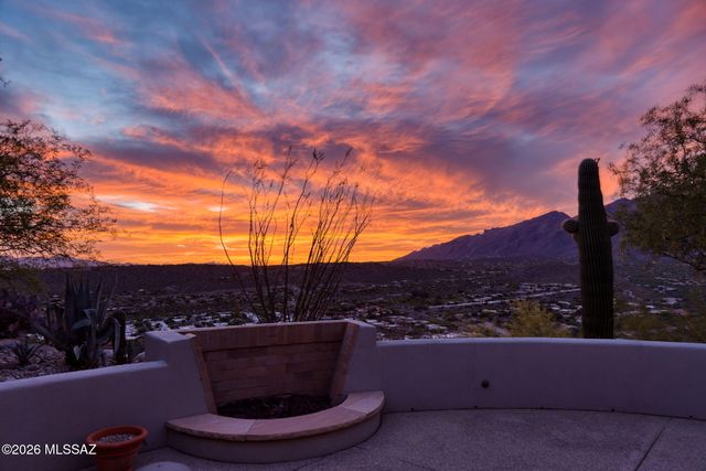 4545 N Black Rock Drive, Tucson, AZ 85750