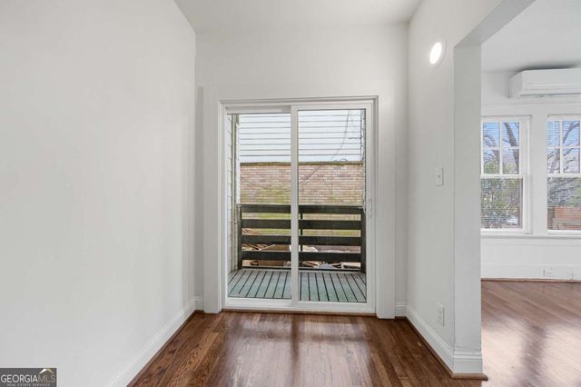 405 4th Street NE 24, Atlanta, GA 30308