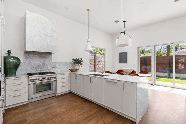 127 Frederick ST, Austin, TX 78704