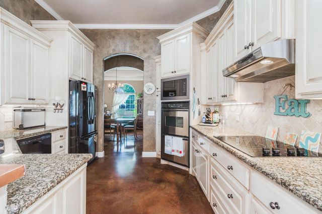 9151 ARENA Drive, Amarillo, TX 79119