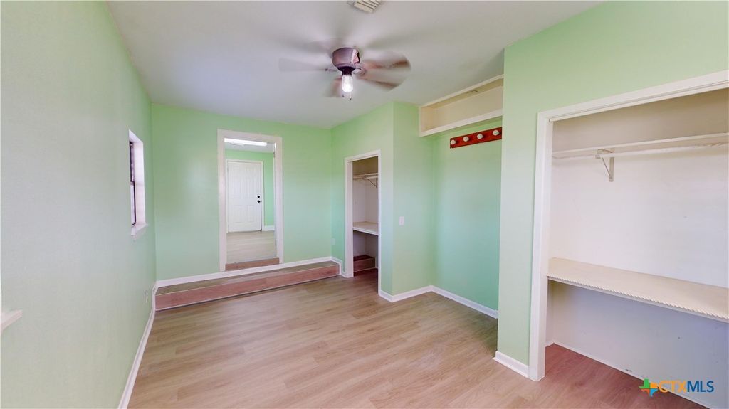 Image 14 of property listing at 312 W Jefferson Avenue, Port O'connor, TX 77982
