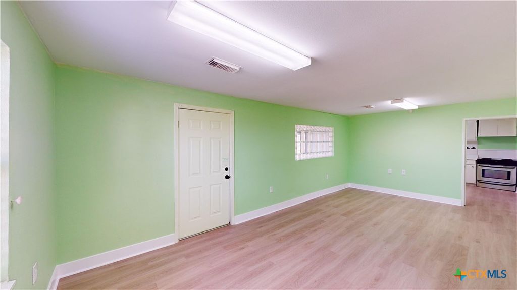 Image 16 of property listing at 312 W Jefferson Avenue, Port O'connor, TX 77982