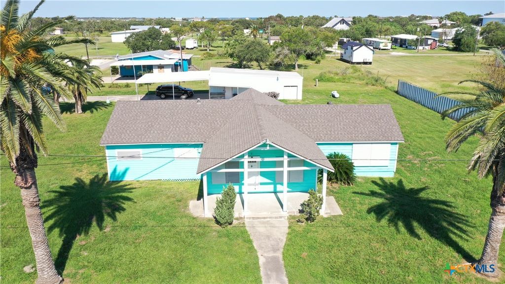 Image 2 of property listing at 312 W Jefferson Avenue, Port O'connor, TX 77982