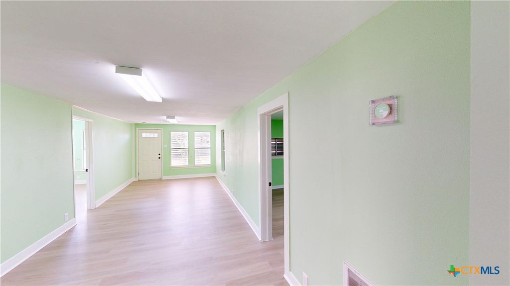 Image 21 of property listing at 312 W Jefferson Avenue, Port O'connor, TX 77982