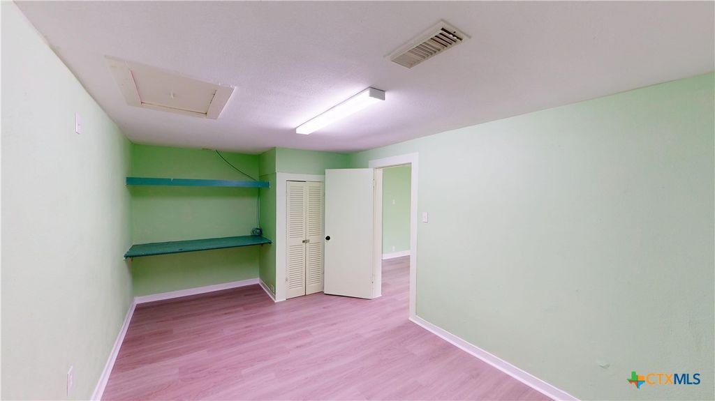 Image 23 of property listing at 312 W Jefferson Avenue, Port O'connor, TX 77982