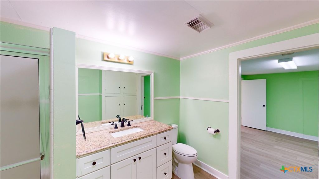 Image 31 of property listing at 312 W Jefferson Avenue, Port O'connor, TX 77982