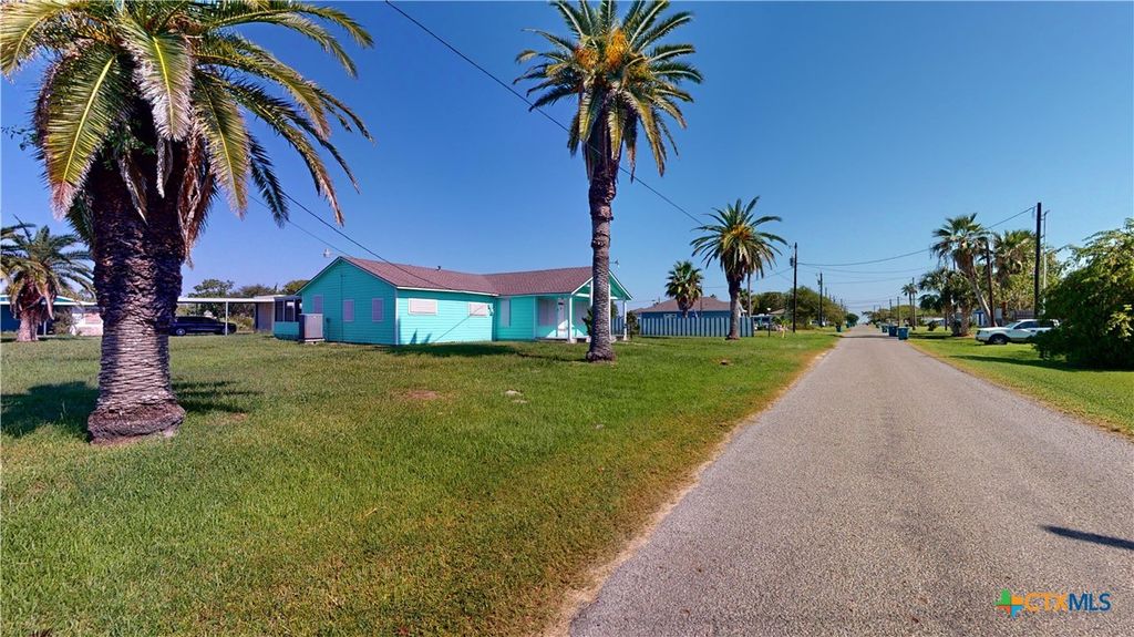 Image 41 of property listing at 312 W Jefferson Avenue, Port O'connor, TX 77982