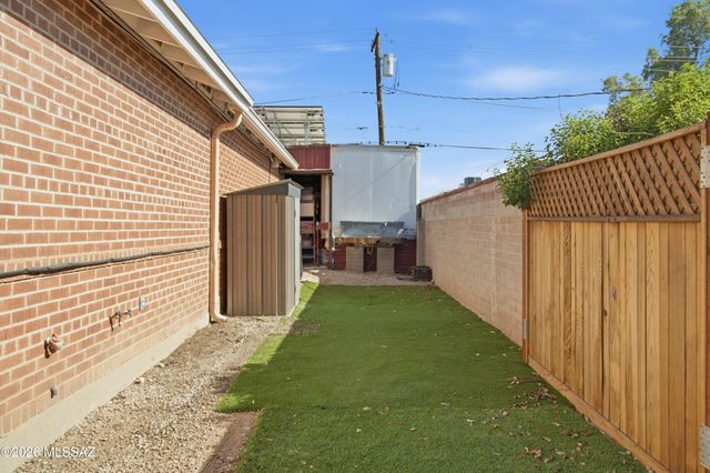 4818 E 12th Street, Tucson, AZ 85711