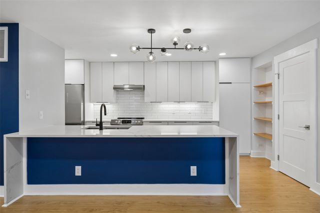 4231 Travis Street 23, Dallas, TX 75205