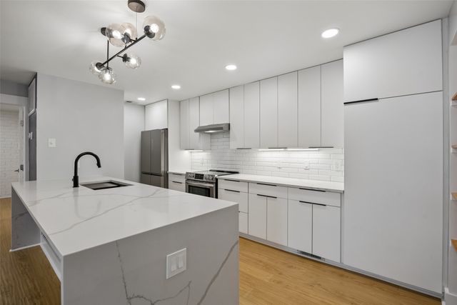 4231 Travis Street 23, Dallas, TX 75205
