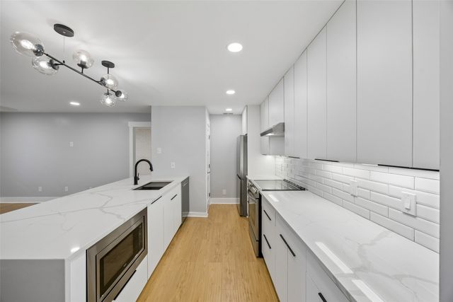 4231 Travis Street 23, Dallas, TX 75205